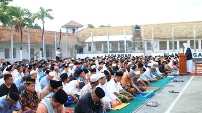 Salat Iduladha di Lapas Banyuwangi, Warga Binaan Diajak Petik Hikmah Keikhlasan