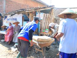 Wujud Bakti Warga Binaan Lapas Banyuwangi Melalui Partisipasi dalam Program Bedah Rumah