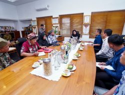 Bupati Banyuwangi dan BNNK Luncurkan Inovasi Greeting–Closing P4GN pada Seluruh Layanan Publik